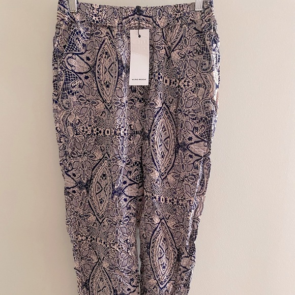 Paisley print pink and navy high waisted pant - Picture 5 of 5